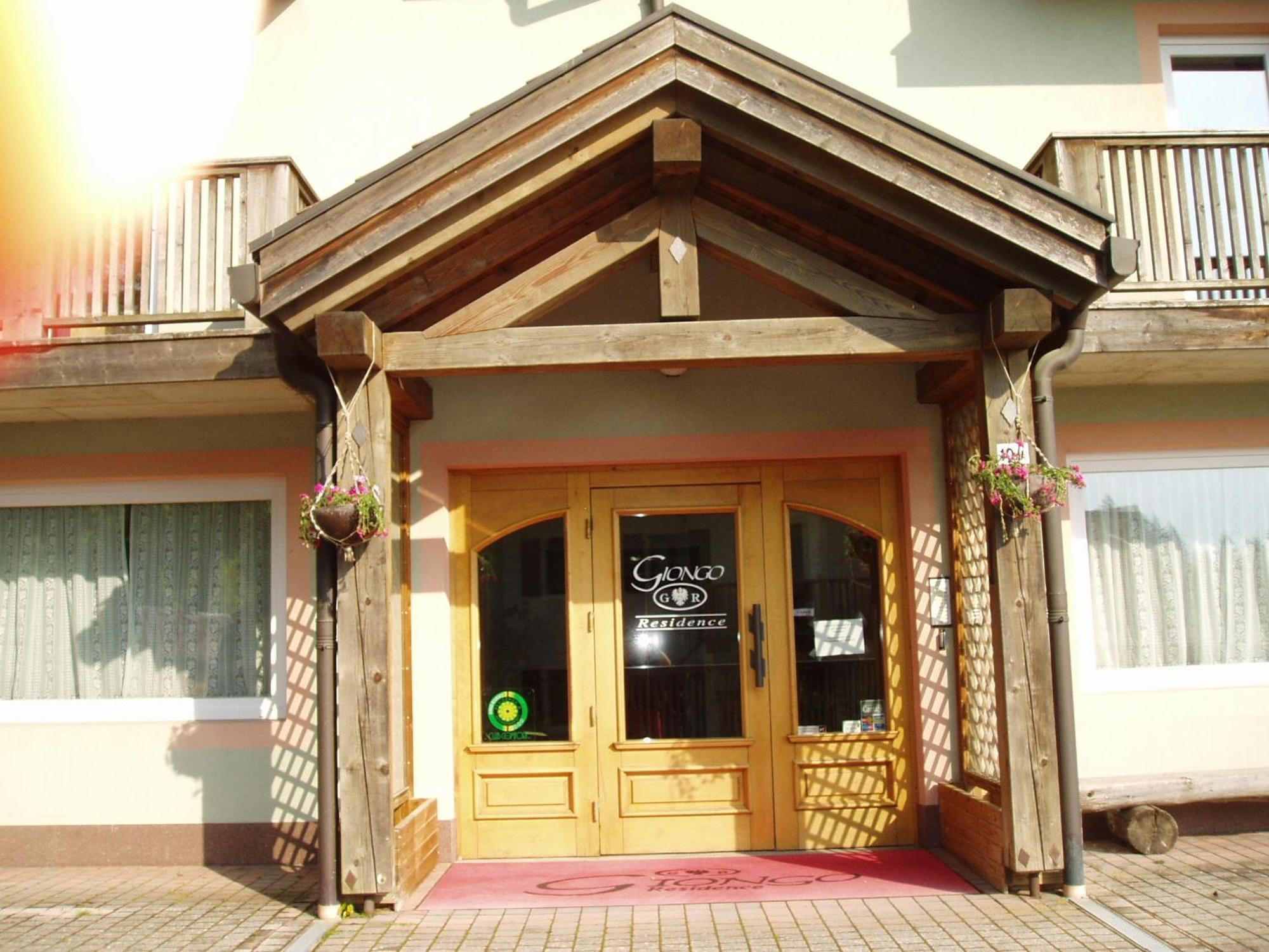 Giongo Residence - Appartamenti Lavarone Luaran gambar