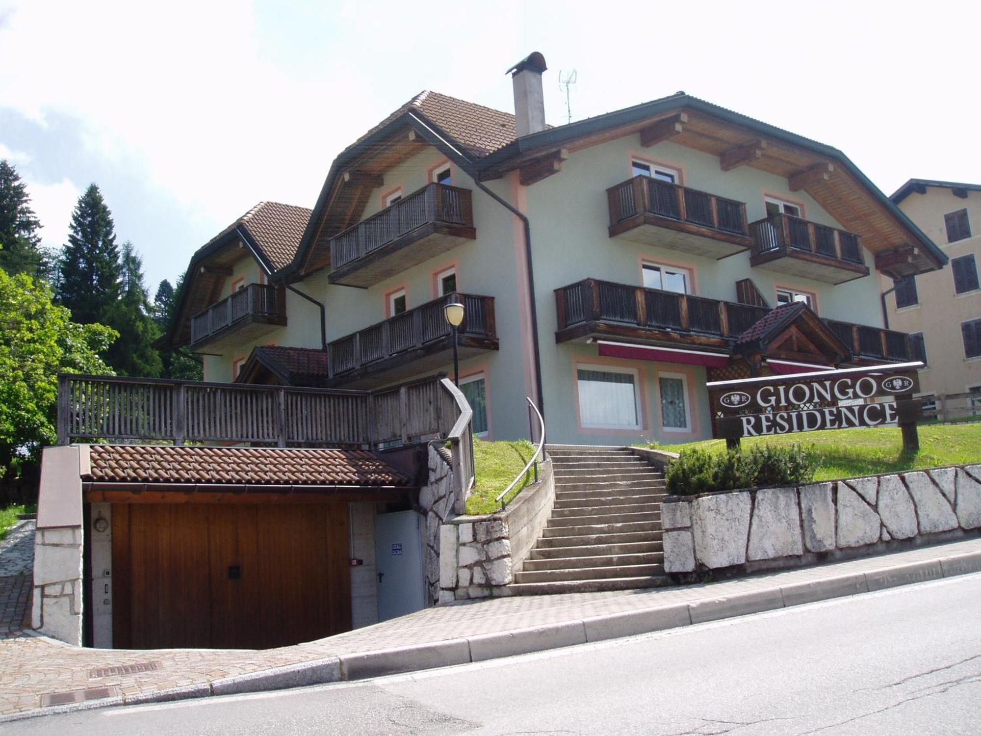 Giongo Residence - Appartamenti Lavarone Luaran gambar