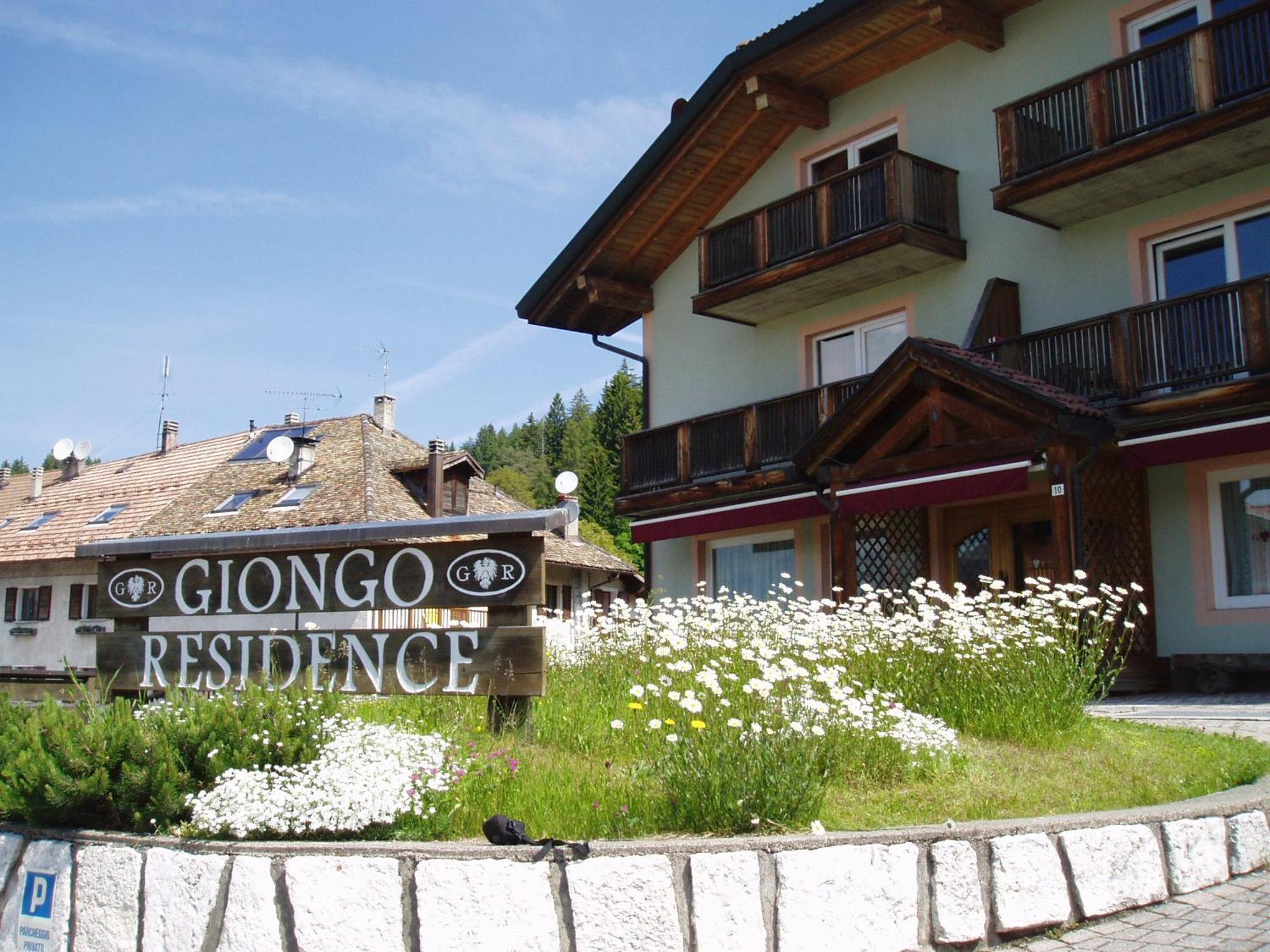 Giongo Residence - Appartamenti Lavarone Luaran gambar