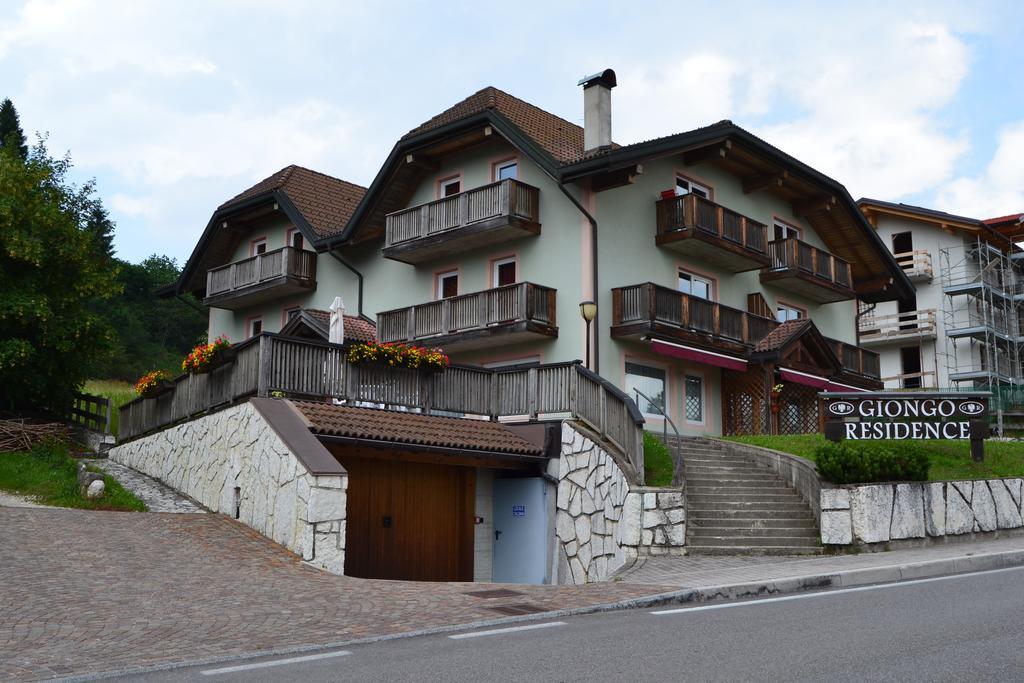 Giongo Residence - Appartamenti Lavarone Luaran gambar